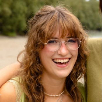 Portrait einer lachenden Frau